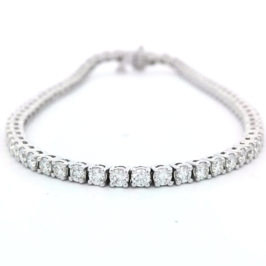 14K White Gold 2.80ct Diamond Tennis Bracelet Elegance