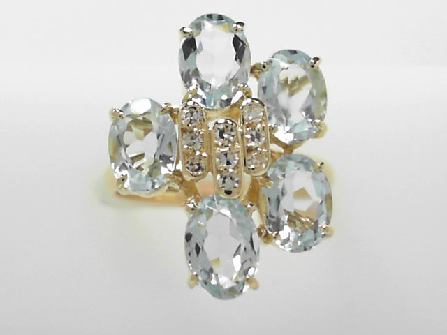 18K Gold Vintage Aquamarine Diamond Cocktail Ring