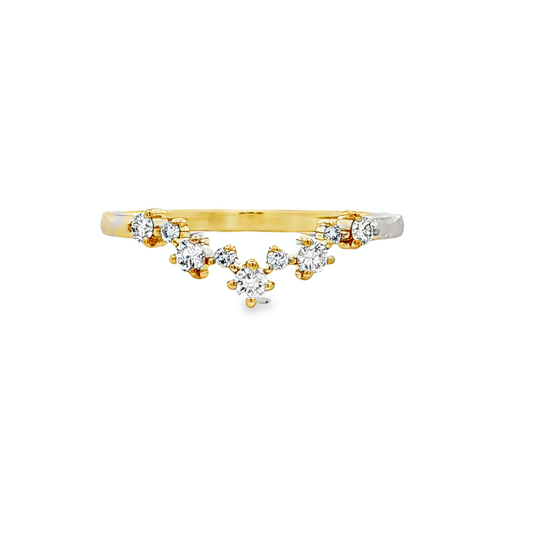 14K White Gold Diamond Chevron Wedding Band - Size 6.5