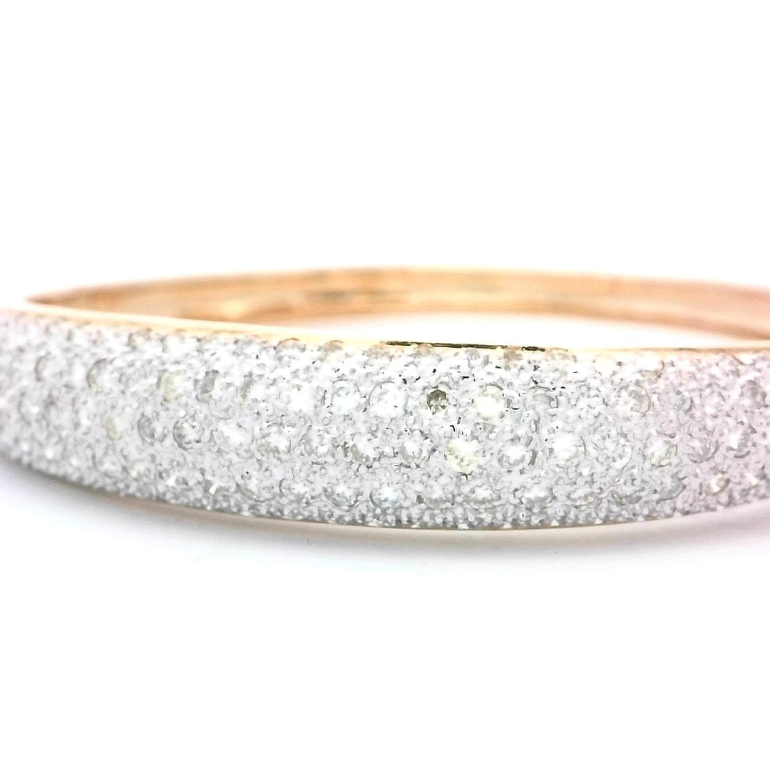 18K Yellow Gold 3.00ctw Diamond Omega Bangle Bracelet