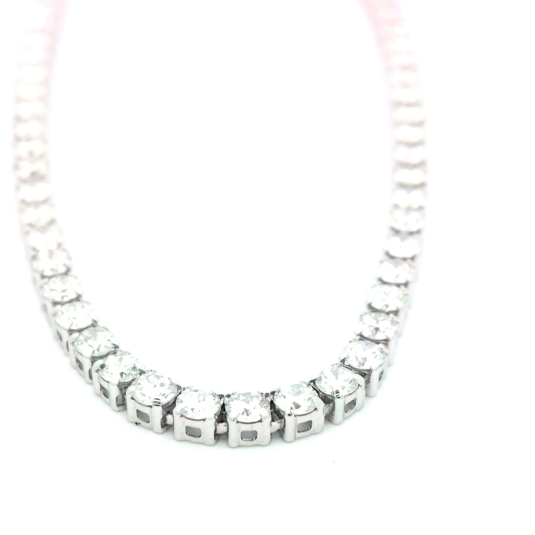 18K White Gold 2.84ctw Diamond Tennis Bracelet Elegance