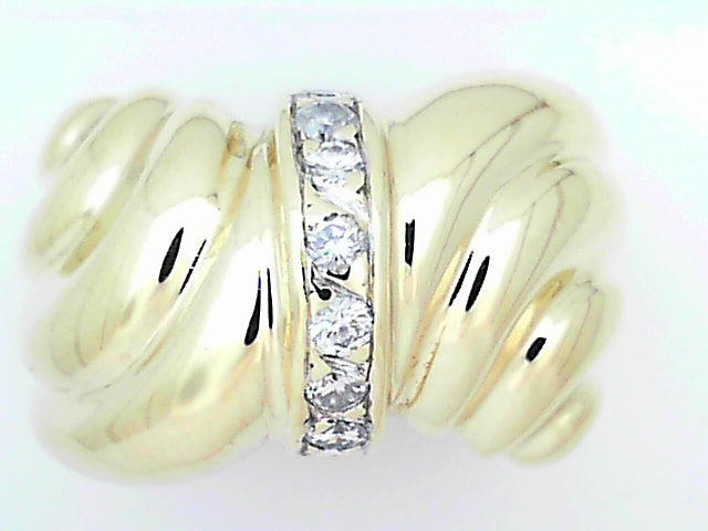Vintage 14K Gold Diamond Dome Ring - Timeless Charm