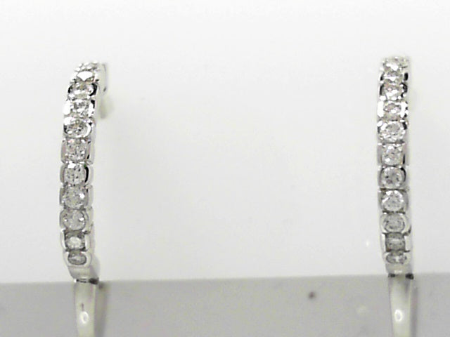14kt Gold .27ctw Diamond Classic Hoop Earrings
