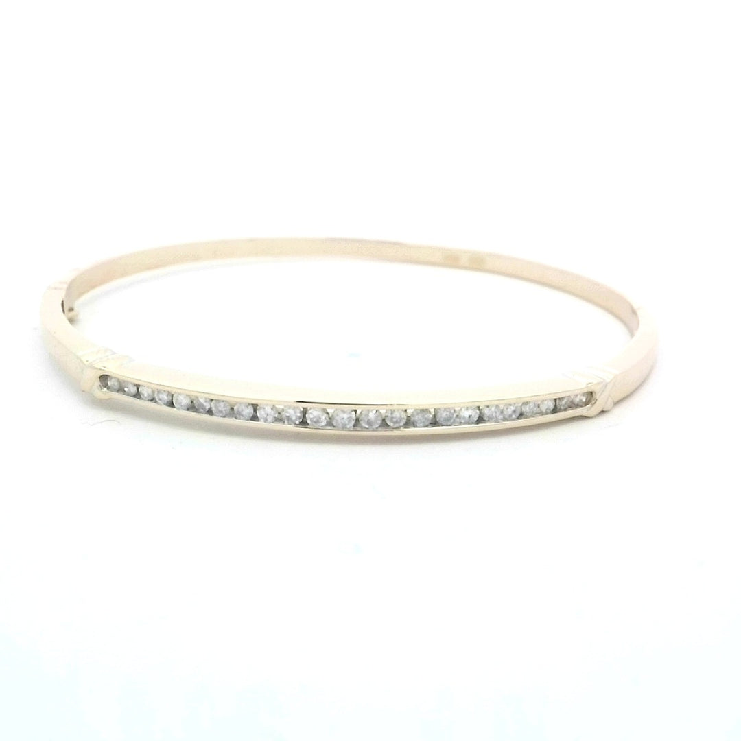 14K Yellow Gold .50ctw Diamond Bangle Bracelet