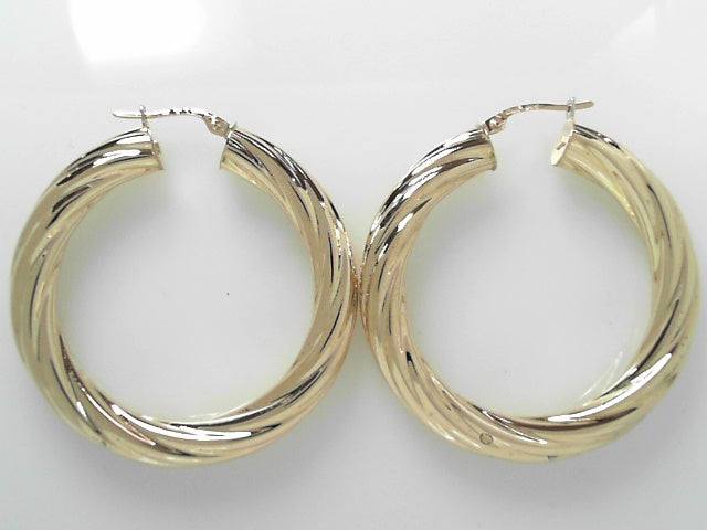 14K Gold Large Classic Hoop Earrings - Timeless Elegance