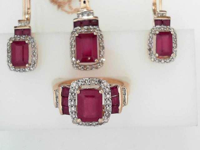 14kt Gold Glassed Filled Ruby Diamond Halo Ring