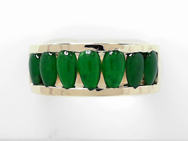 Vintage 14kt Gold Jade Ring - Timeless Women's Jewelry
