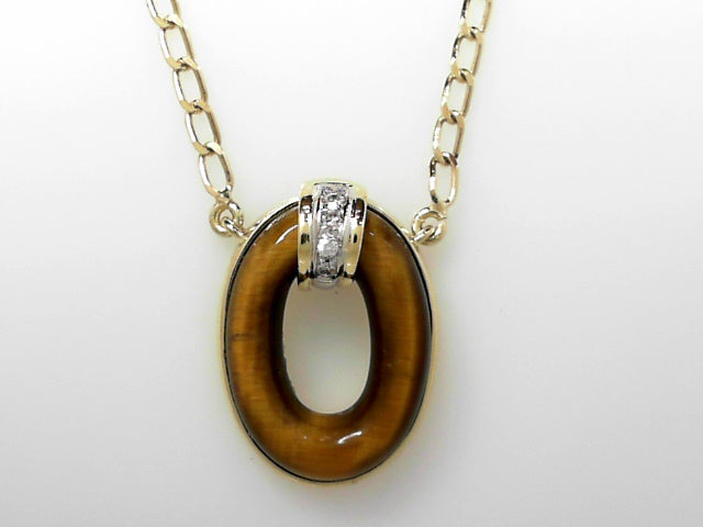 18K Gold Vintage Cat's Eye Diamond Pendant Necklace