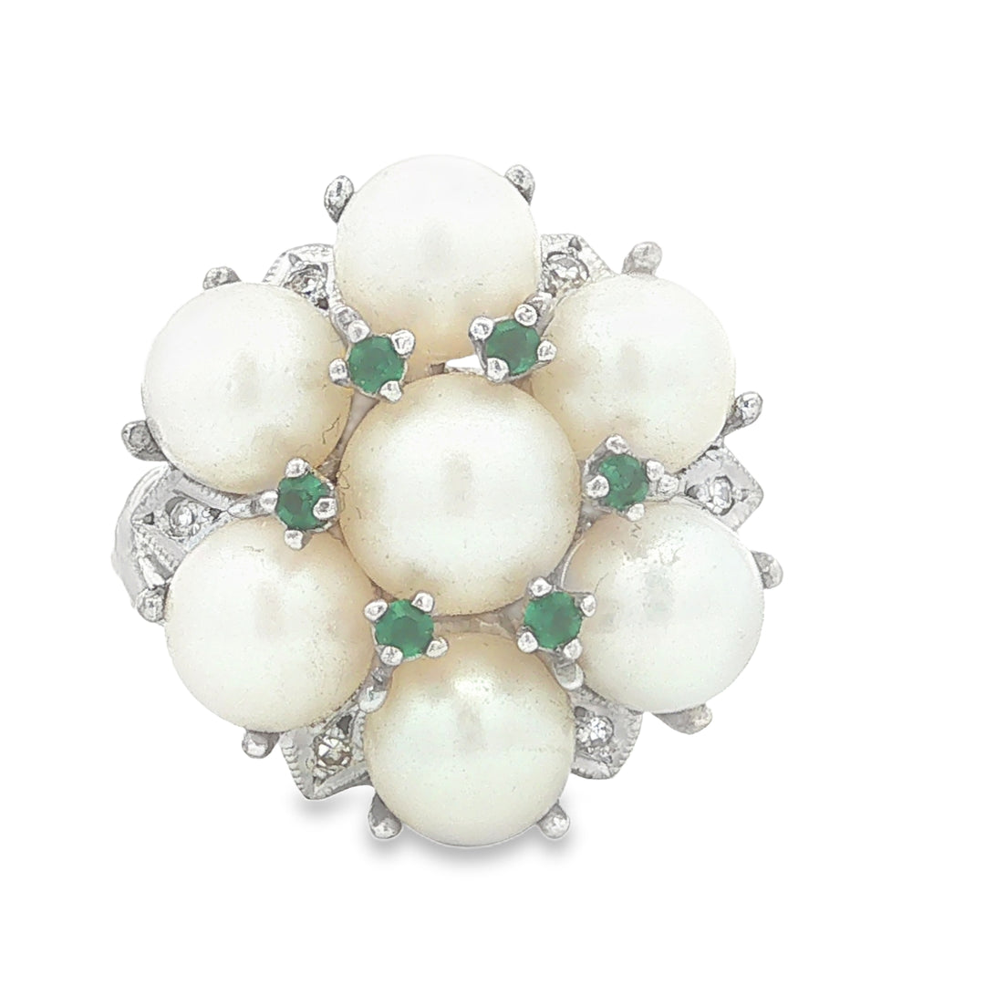 10kt Gold Vintage Pearl & Emerald Cut Diamond Ring
