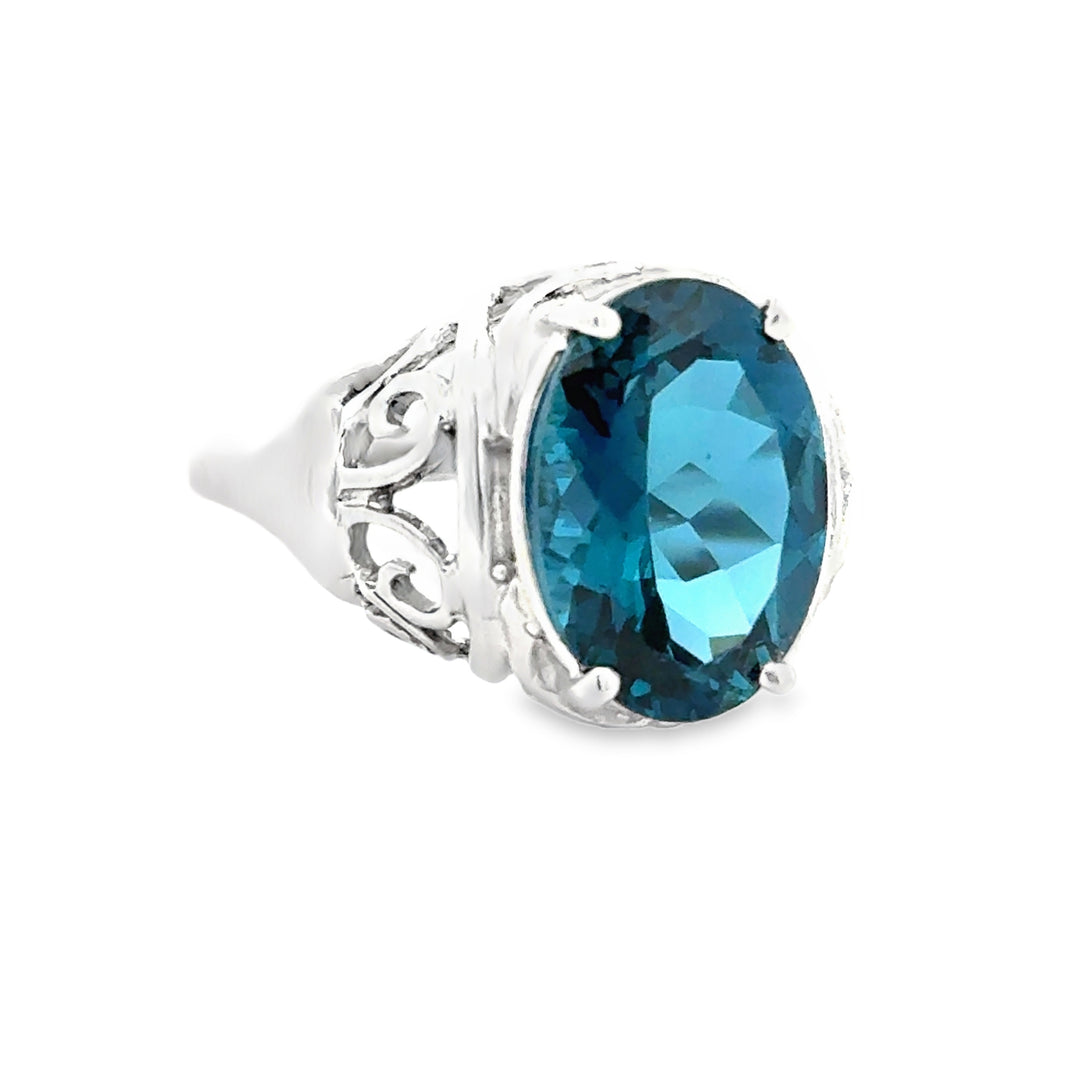 10kt Gold London Blue Topaz Solitaire Ring, Size 9